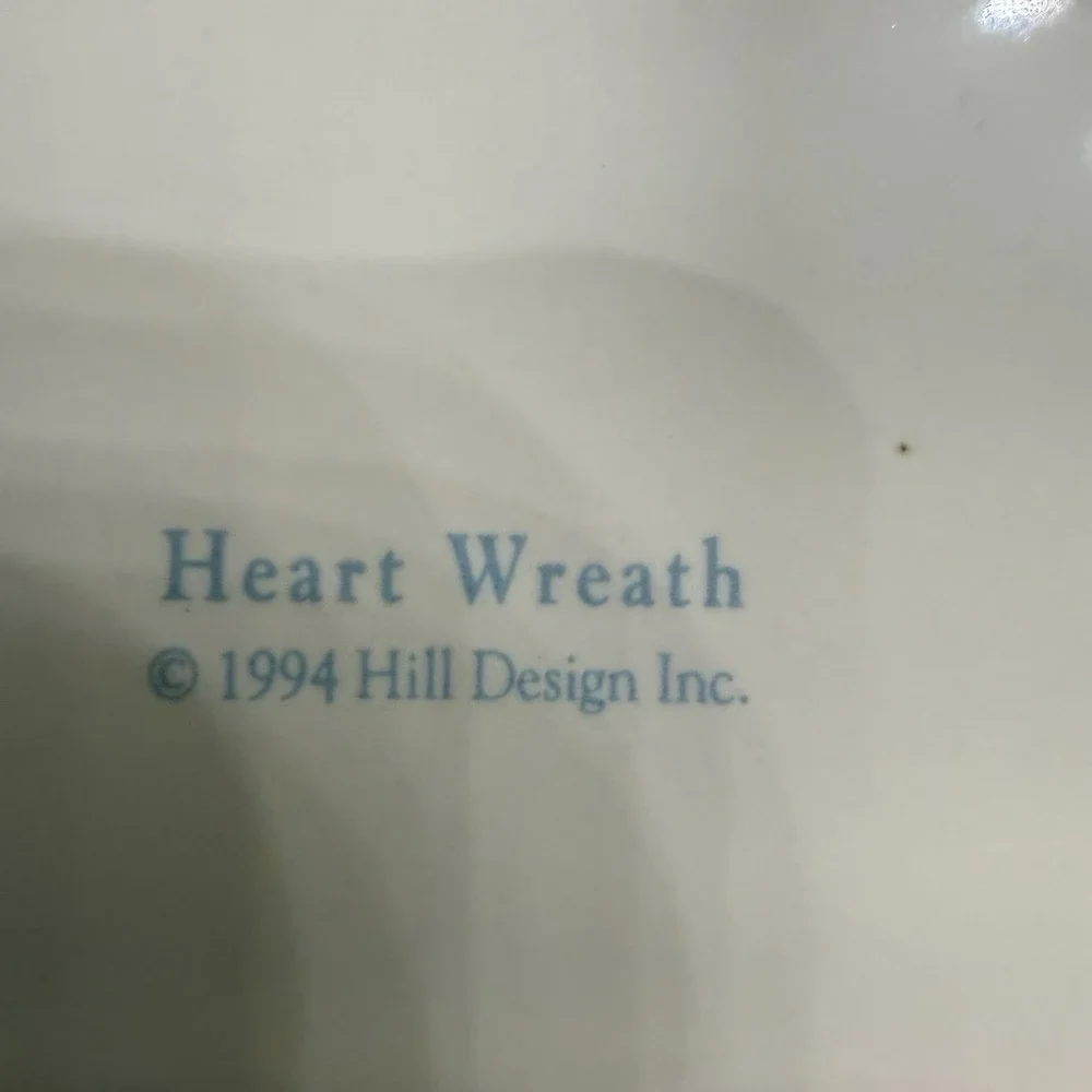 Celebration of American Quilts Hanging Tile new porcelain Heart Wreath 1994